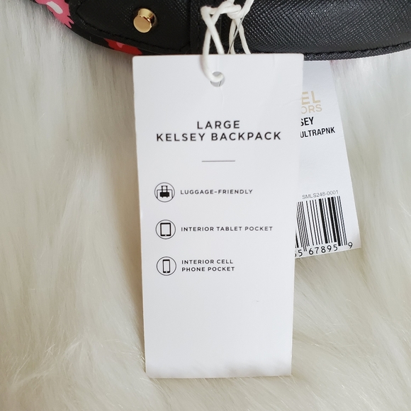 💕BEAUTIFUL MICHAEL KORS BACKPACK - Picture 5 of 7